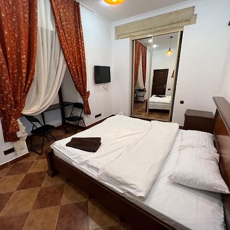 Ukrainian House Апартаменти На Площі Ринок Lvov Exteriér fotografie